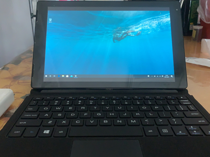 中柏EZpad4s win平板电脑 机器为...