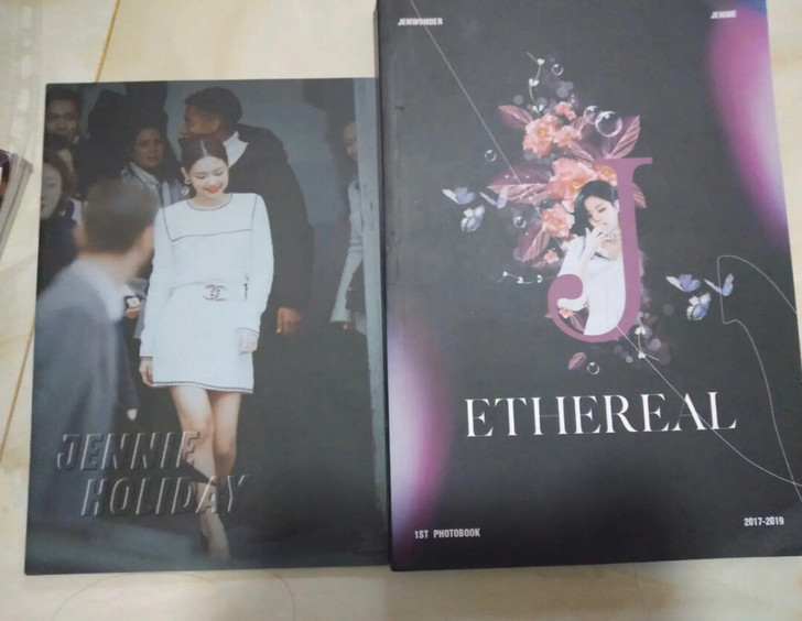 出jennie 金珍妮金智妮弯哥pb 香奈...