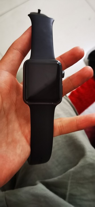 朋友送的applewatch,全新2000...
