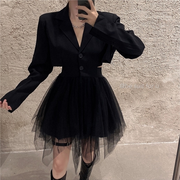 显瘦连衣裙 蕾丝边 聚会 派对气场十足