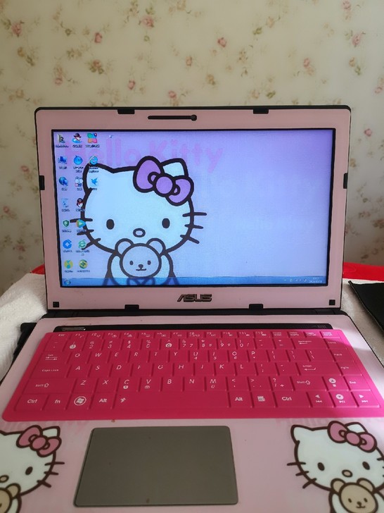 华硕笔记本,配置什么的图里都有,自己看看吧...