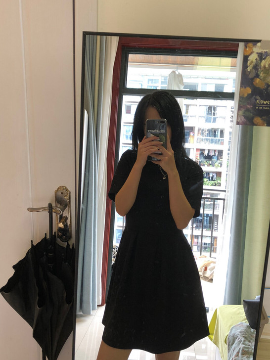 赫本风小黑裙！