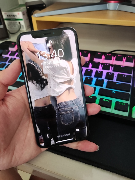 苹果 iPhone Xs，9成新，无拆无修...