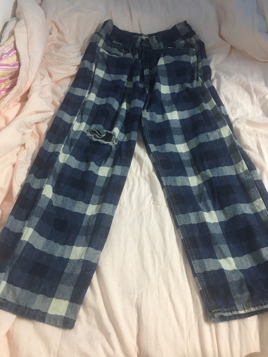 韩范潮流牛仔裤 什么牌子忘记了 穿过一次 ...