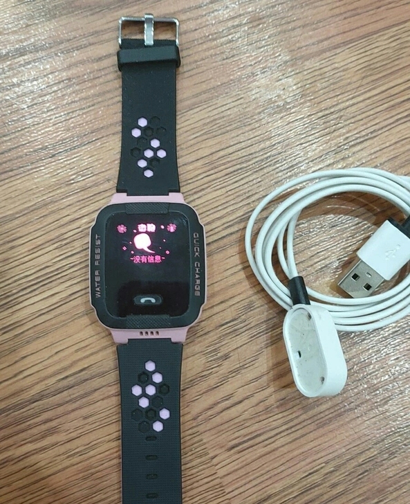 小天才电话手表y03，已经解绑，有充电线，...