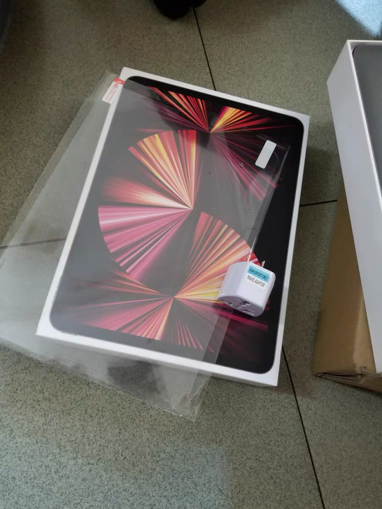全新iPad pro2021+airpod...