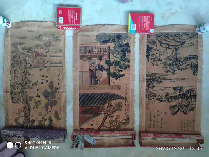 古玩杂项收藏 文革时期封存的字画书画 里面...