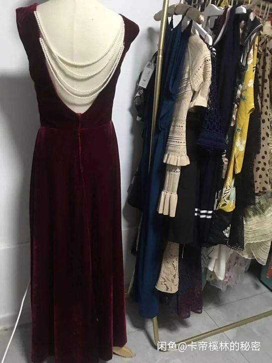 服装工作室全新样品全新清仓高端丝绒晚礼服敬...