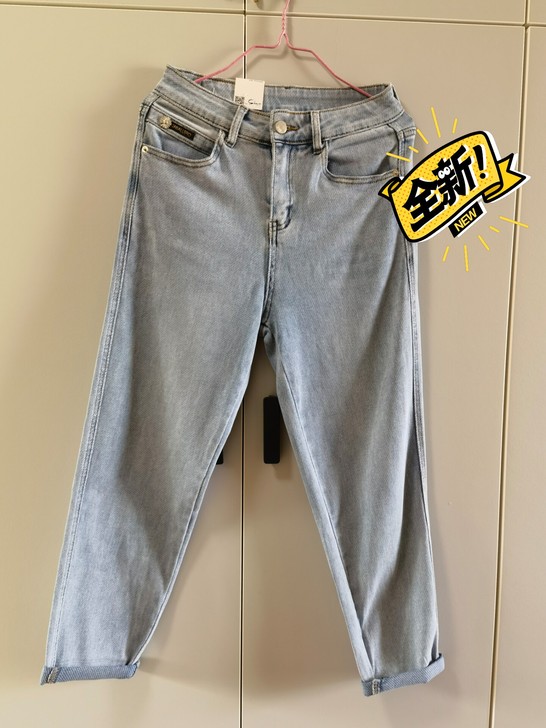 全新女款休闲牛仔裤