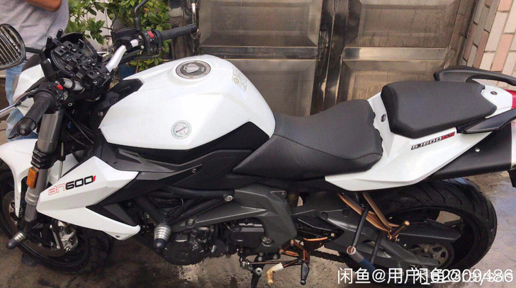出租贝纳利黄龙600沪牌摩托车出租