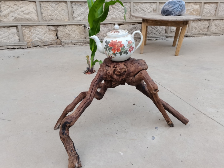 闲置树根花架，自然形成底座，底托可做花架，...
