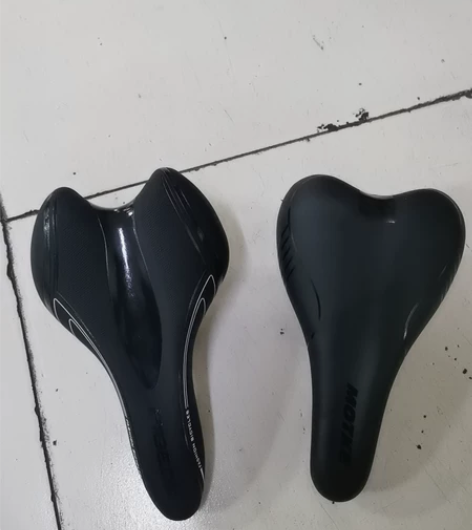 原装正品山地自行车座椅，一个飞鸽的，一个都...