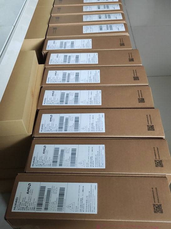 出华为内购笔记本,全新原封未拆封,具体型号...