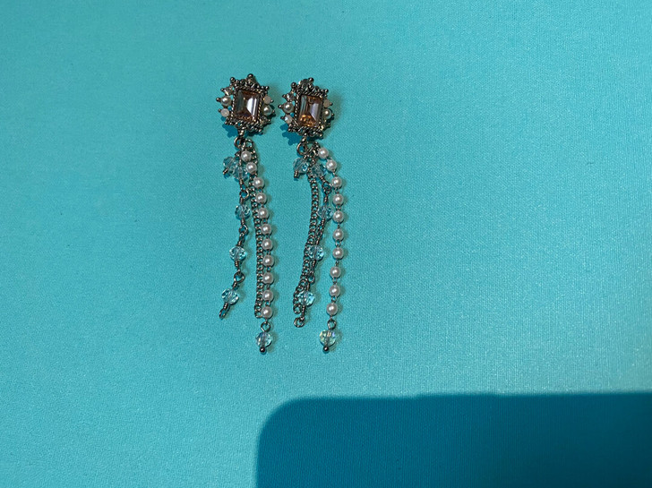 珍珠 钻石 饰品去韩国旅行买的 打包出