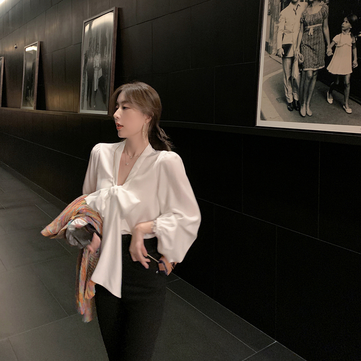 ByYou 2021春夏白色V领大蝴蝶结衬...