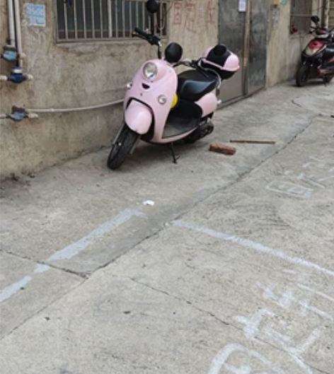 出售二手雅迪电动车，60V20V，9成新两...