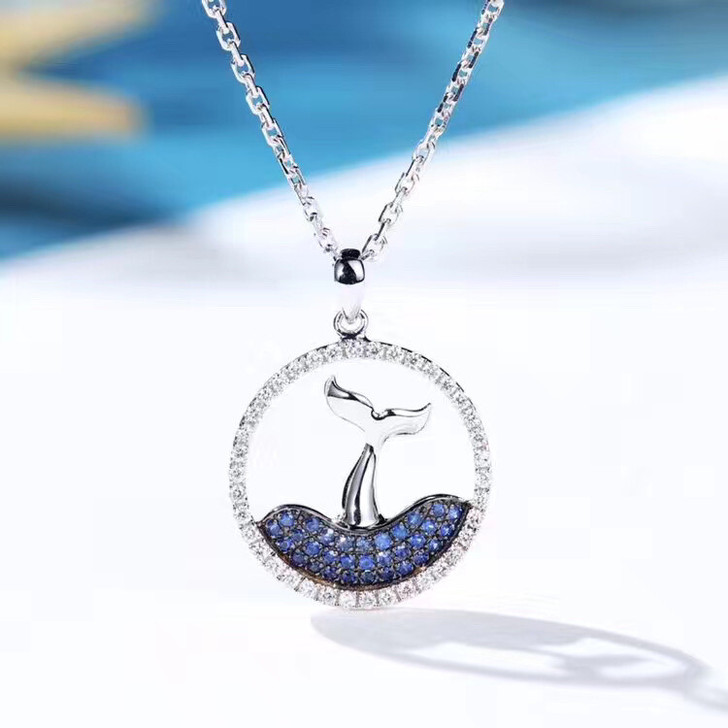 18K金天然蓝宝石钻石项链，蓝色鱼尾项链时...