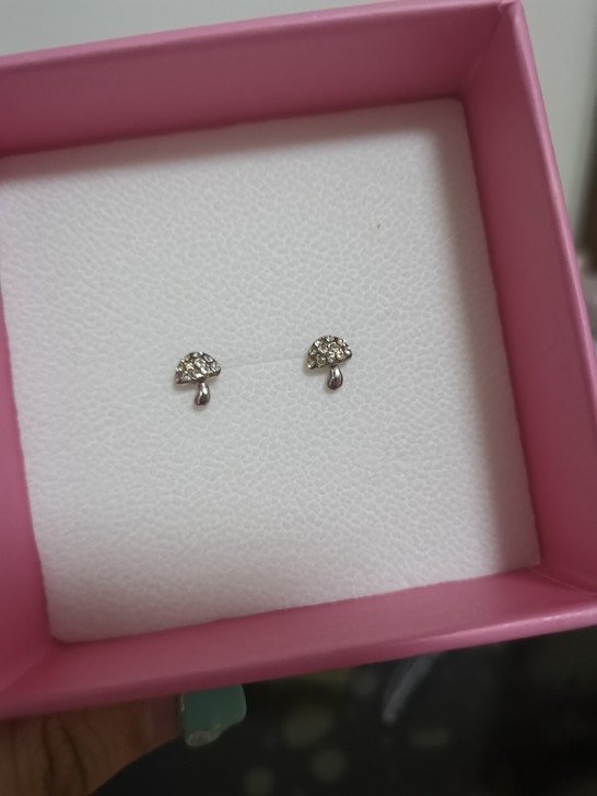 蘑菇钻石耳钉耳环 银色 同城可自提试戴 外...