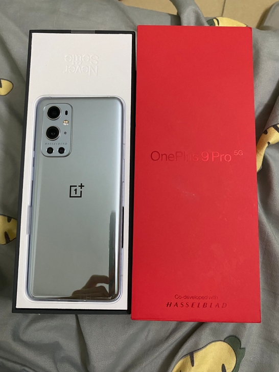一加9Pro，自用一个多月新机，8+256...