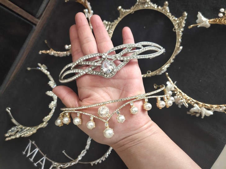 水舞 卡帝 新娘皇冠  都是用过一次的 看...