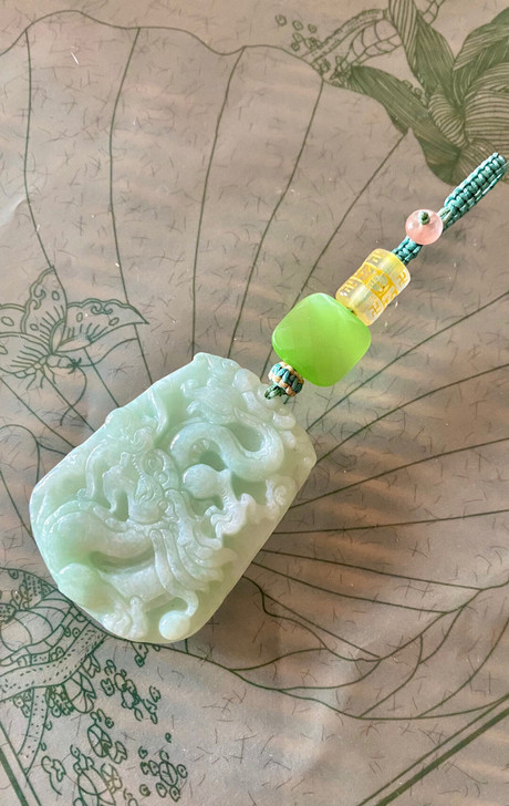 全新 翡翠龙牌车钥匙挂饰，背面微瑕基本看不...