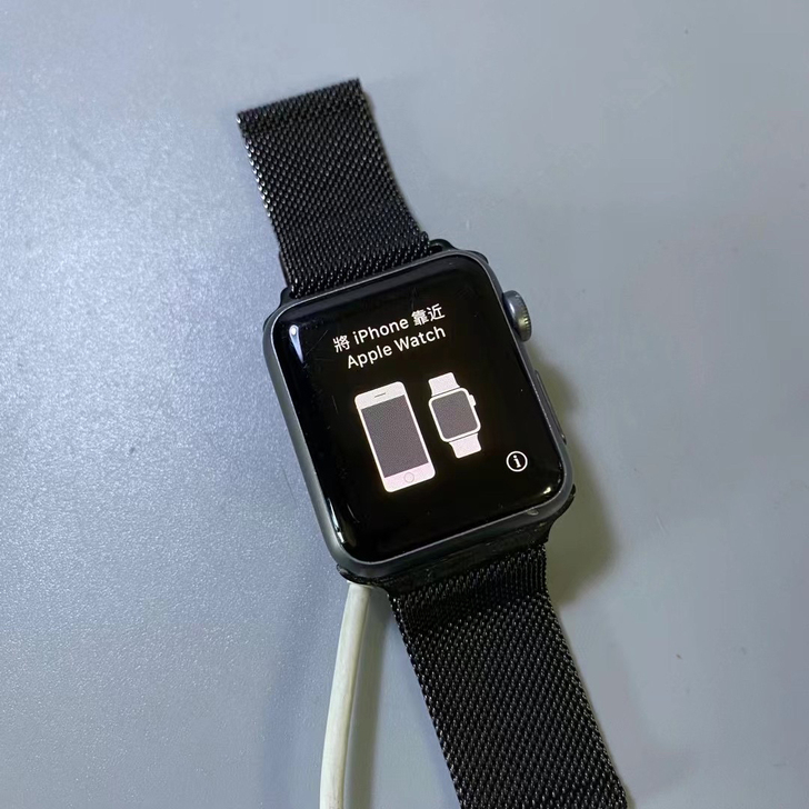 Alpple watch 一代38mm 黑...