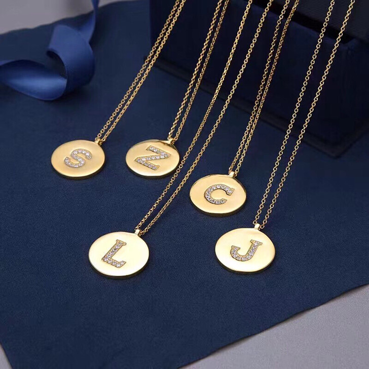 香港柜正品银色APM字母项链情侣欧美百搭时...