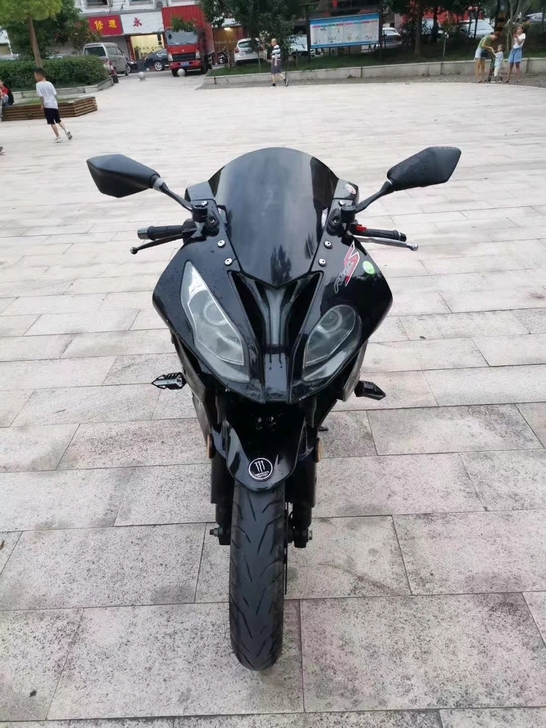 低价处理,一台宝雕400双杠水冷,电喷系统...