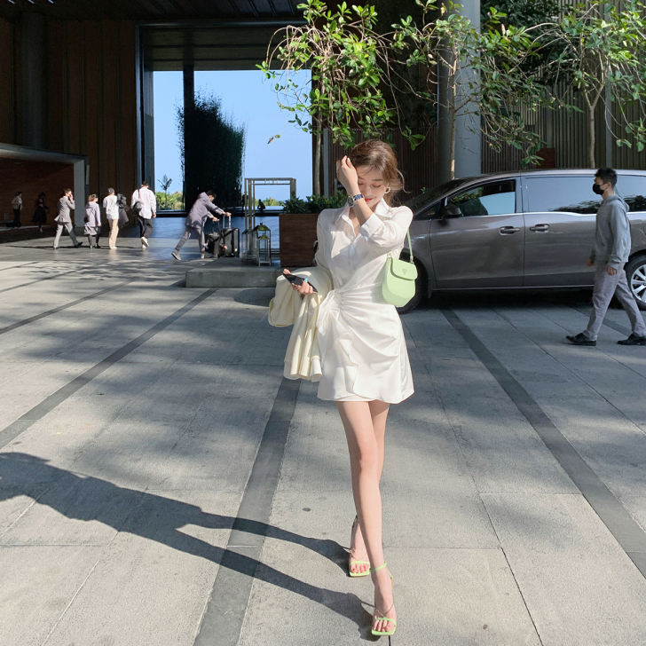 ByYou夏季气质白色绸缎褶皱收腰显瘦不规...