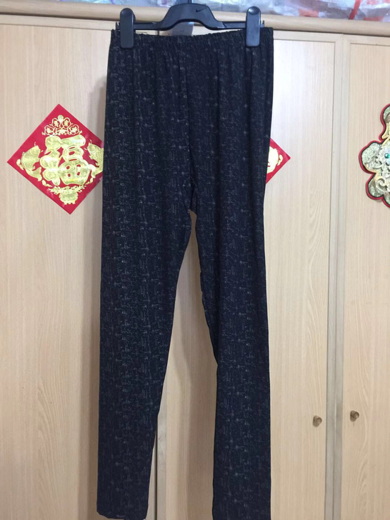 包邮全新的女暗花休闲裤，宝贝有弹性，腰围为...