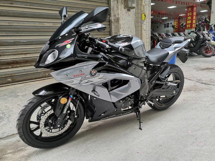 摩托车跑车国产宝马99新到货