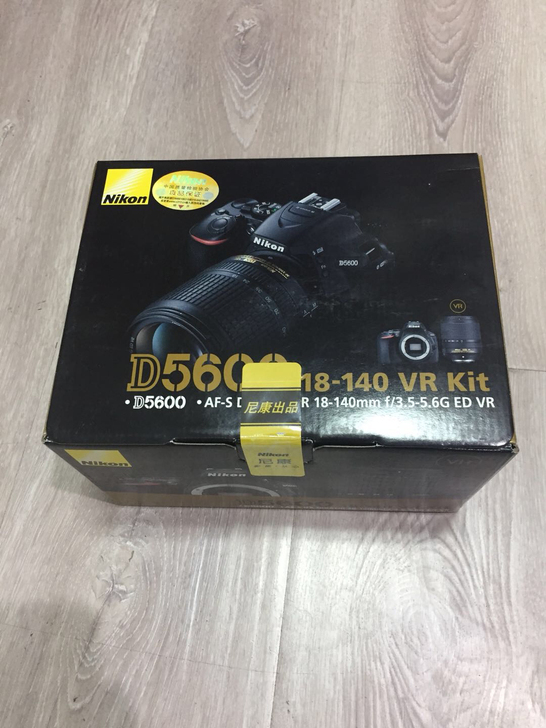 尼康 D5600 配18-140单反套机
