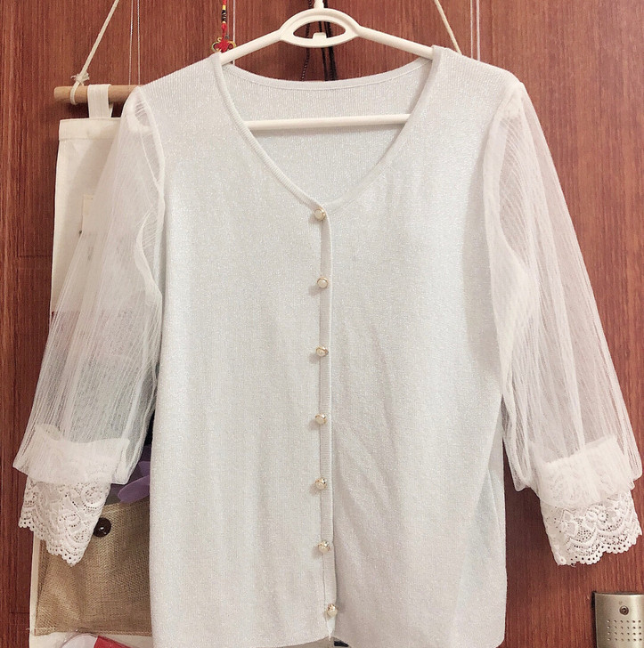 全新亮丝儿灯笼袖蕾丝针织衫