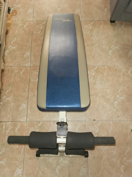 健身神器仰卧板买来没怎么用,闲置在家里,有...
