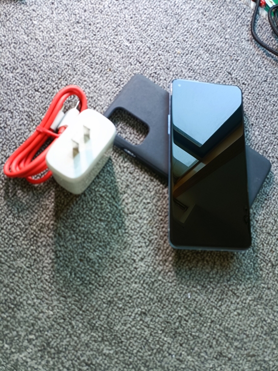 一加 OnePlus 9R 5G旗舰120...