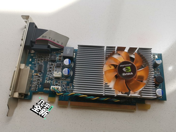 方正电脑升级换下的g210显卡，没有一点锈...