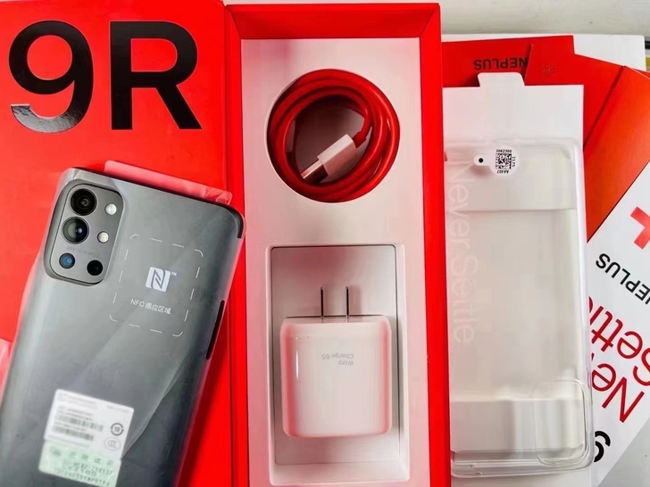 一加One PIus 9R 黑岛8+12...