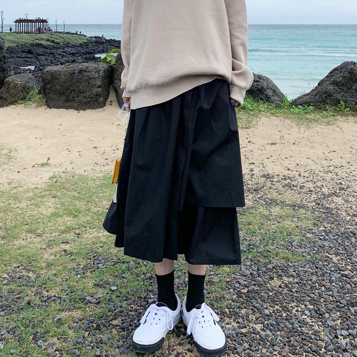 山本风工装半身裙女纯棉暗黑系赫本复古小黑裙...