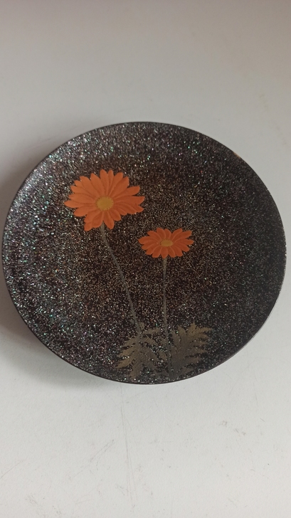 大漆洒螺甸彩绘雏菊纹小盘,满天星软螺钿,工...