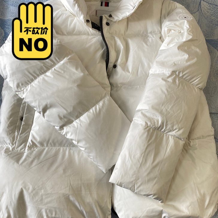 全新Tommy女士羽绒服，有吊牌纯白色不发...