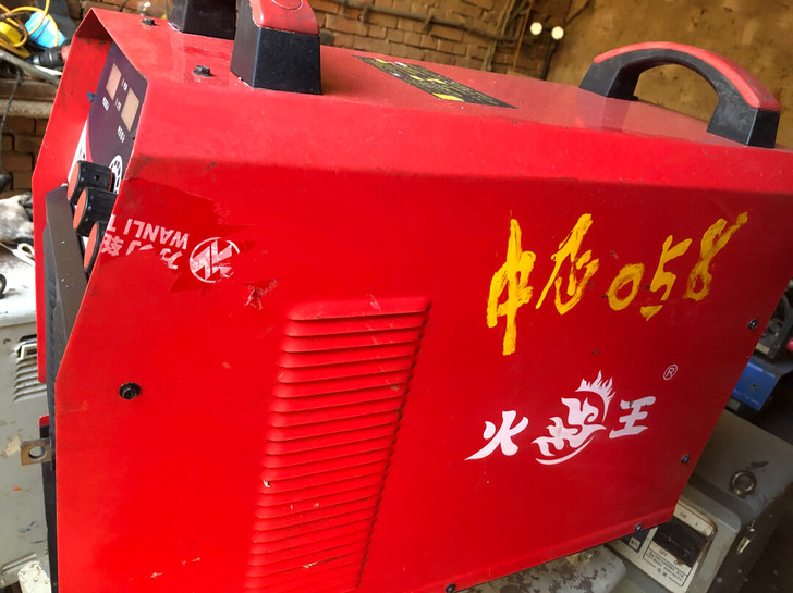 火王500二保焊机，存工业级，奥太大板，包...