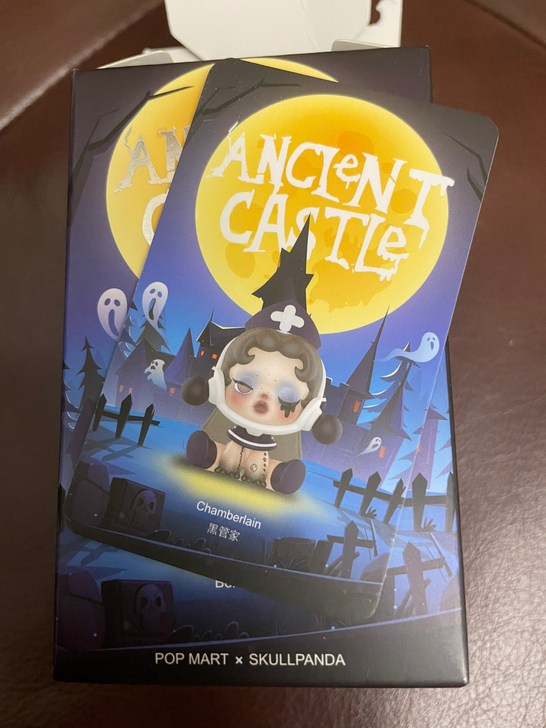 泡泡玛特skullpanda密林古堡sp系...