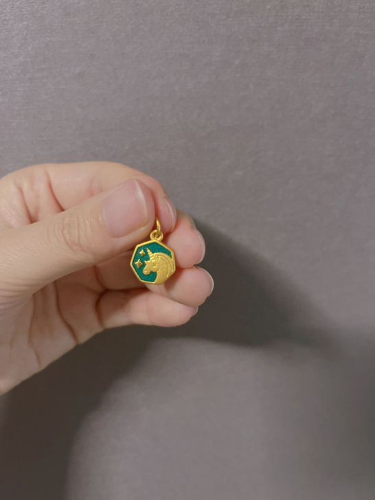 足金999独角兽牌吊坠 1.049克 43...