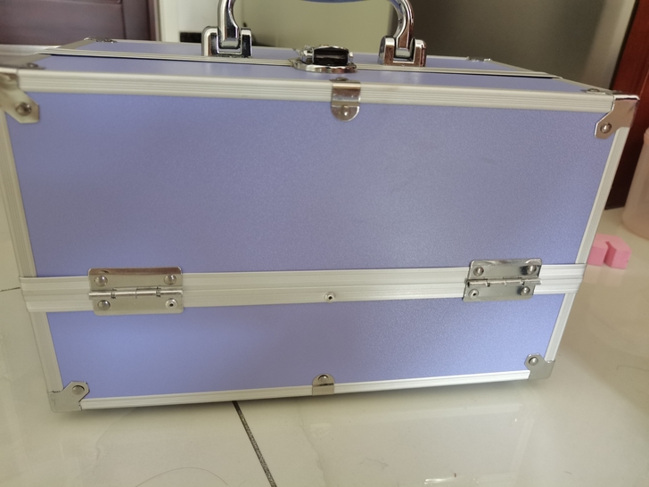 化妆箱  用不到了便宜出