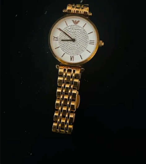 阿玛尼满天星手表,买回来就没带过,现在闲置...