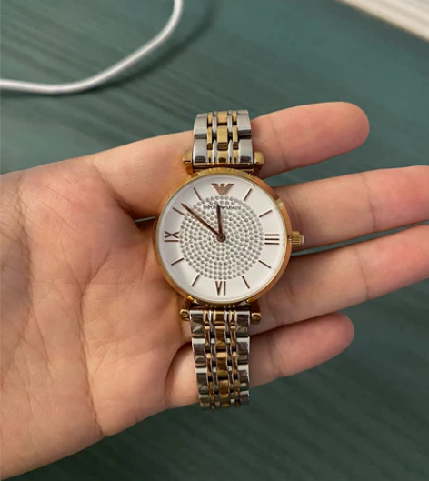 满天星阿玛尼手表女表 感兴趣的话点“我想要...