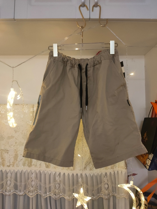 九成新但是跟全新几乎没差别，