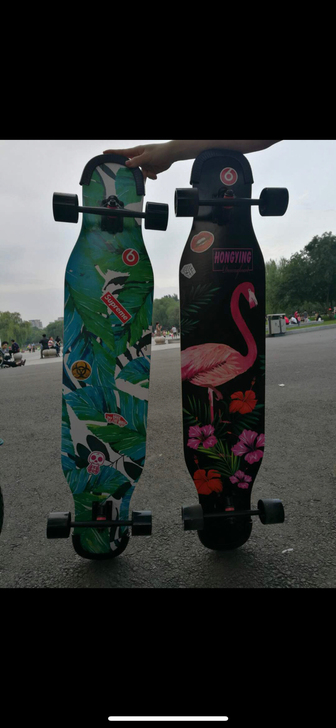 这俩滑板 长板 九成新 玩过次数不多 质量...