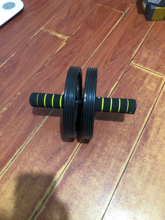 迪卡农健腹轮,基本全新