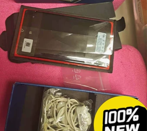 诺基亚手机，全新未拆封，包装配件完好，低价...